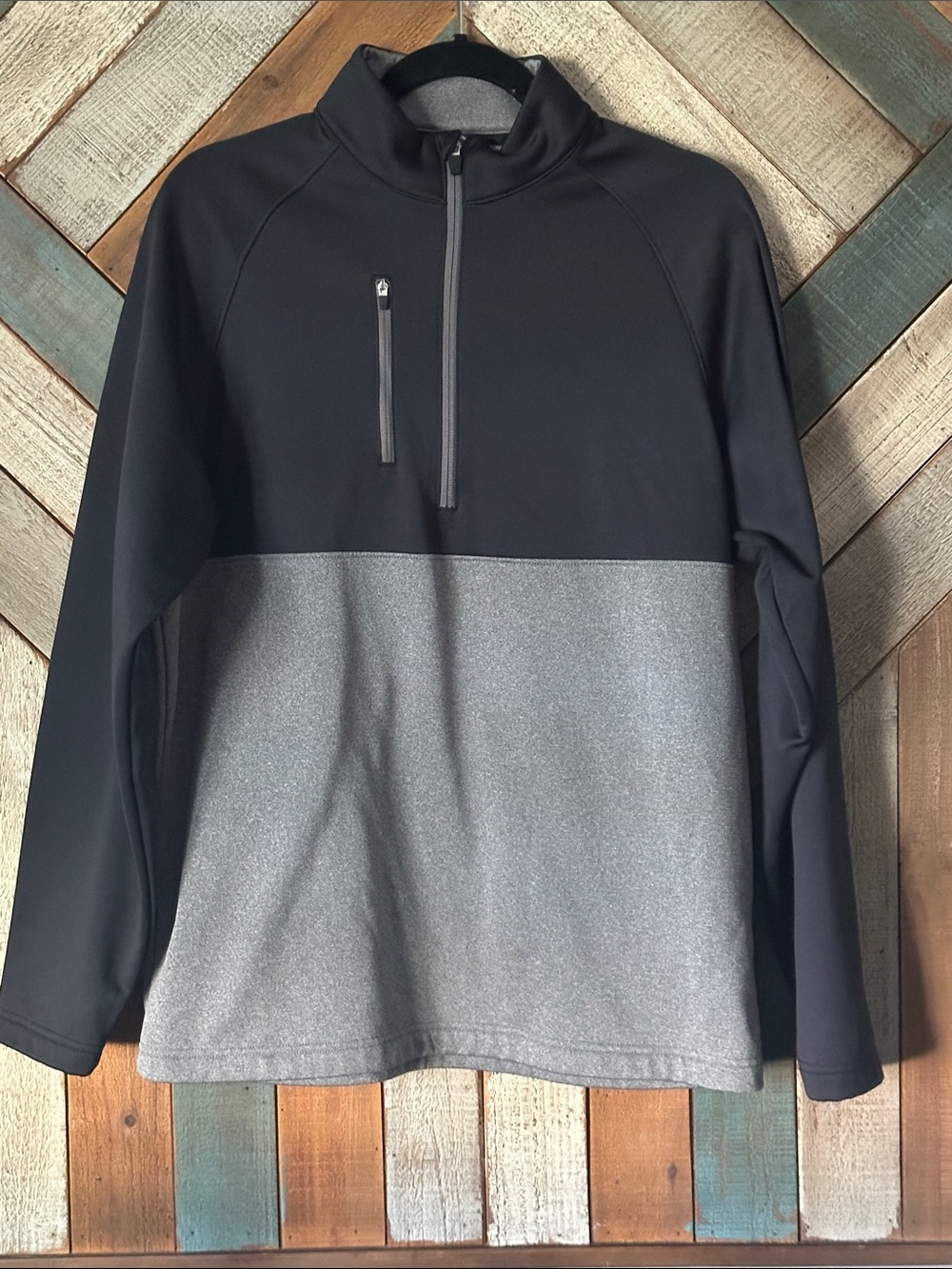 Men's Two-Tone Quarter-Zip Pullover - Black & Gray Panel
